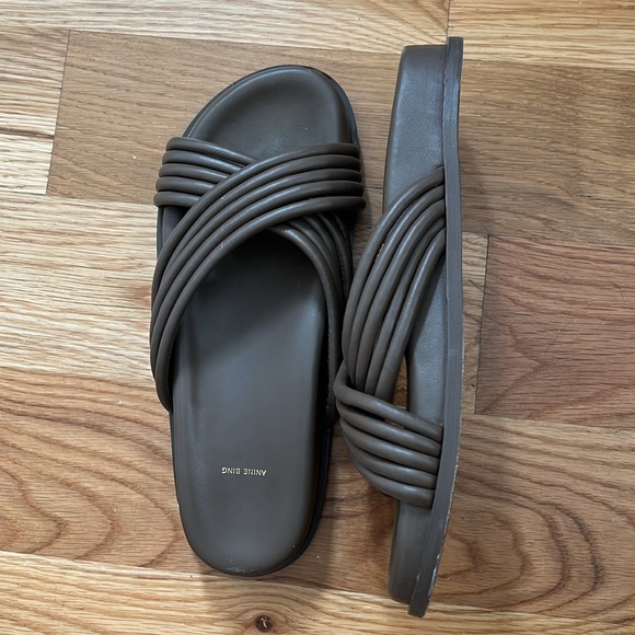 Anine Bing Puffy Ipanema Slides 40 - Picture 4 of 4